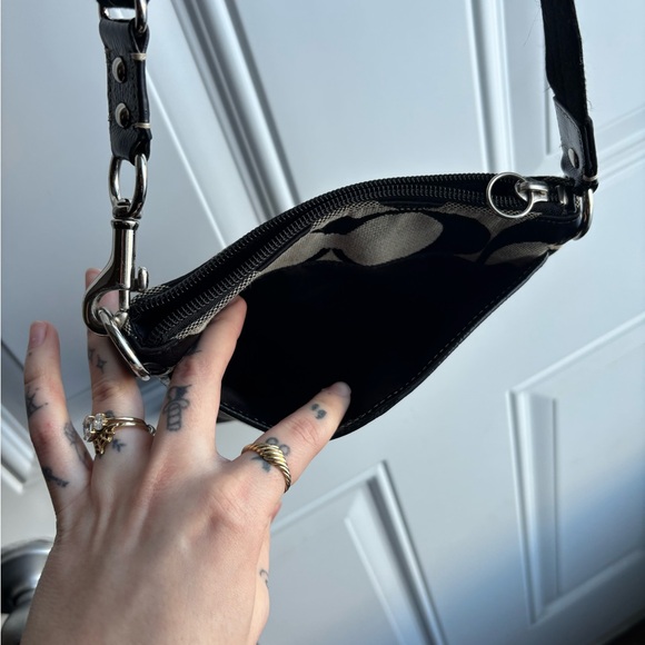 Coach Crossbody Bag - Picture 4 of 7